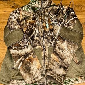 Drake Realtree Camo Softshell Jacket in Brown and Green